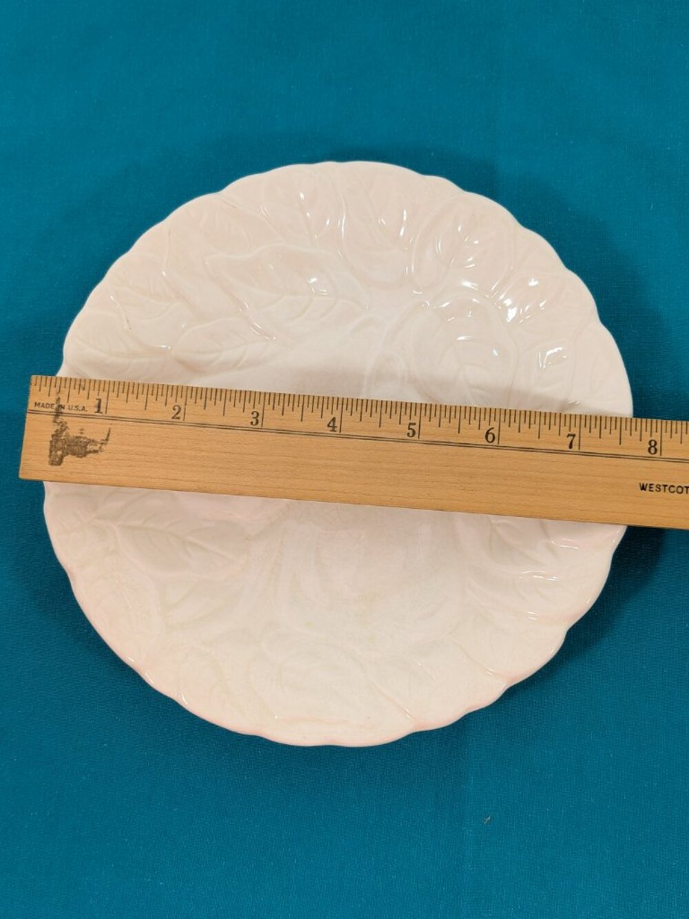 Bas Relief 8 inch Fruit Plate Cream Color Pears and Leaves - Picture 6 of 6